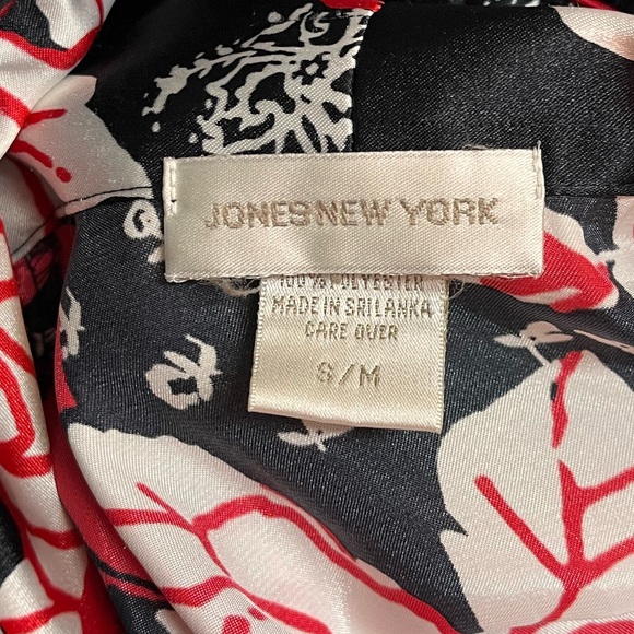 Jones New York Robe Red Black Floral S M Small Medium - Picture 6 of 7